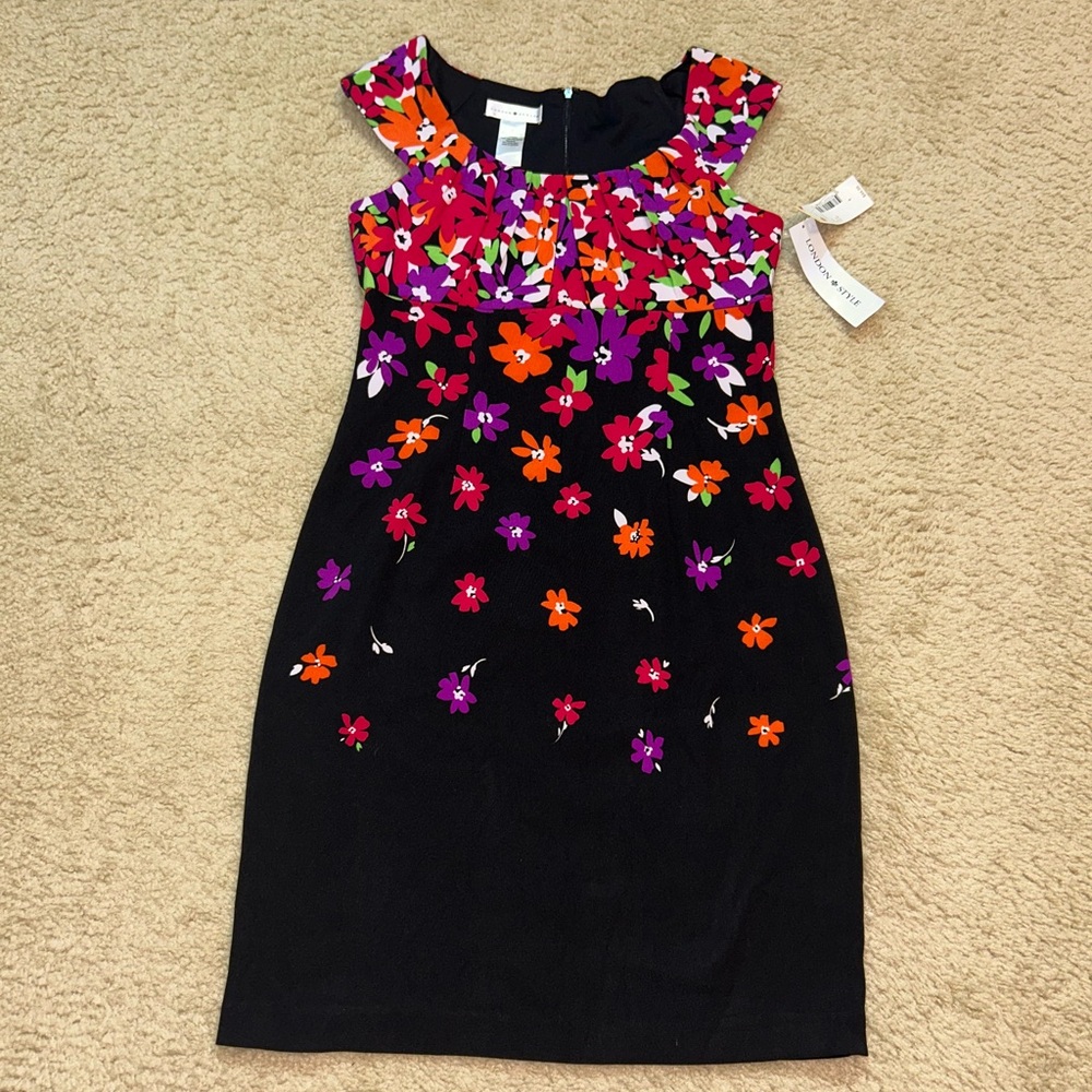 💜🩷♦️NWT London Style Floral Dress🩷💜